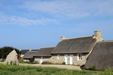 Fototapeta na wymiar chaumières bretonnes, hameau de Ménéham, Kerlouan,bretagne