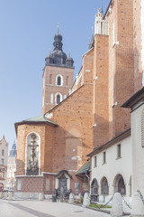 Obraz premium Poland, Krakow, Plac Mariacki Square st Mary Curch, Midday