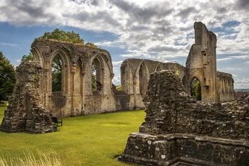 Fotobehang Rudnes ruïnes van Glastonbury Abbey, Somerset, Engeland