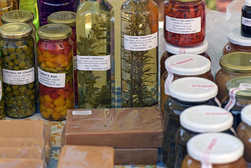  Liqueurs, spices, preserves and handmade candy