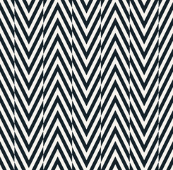 seamless shifted black and white chevron pattern.