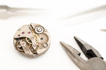 Reparation and restoration of watches
