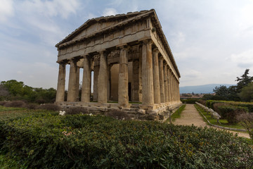 Fototapeta na wymiar Temple of Hephaestus in Athens, Greece