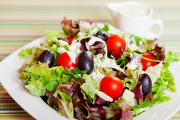 Fresh salad with cherry tomatos