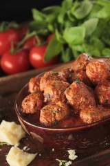 italian meatballs with spaghetti