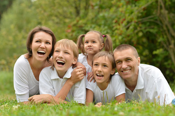 Fototapeta premium Family resting in summer park