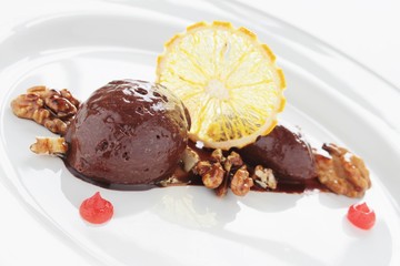 chocolate mousse dessert