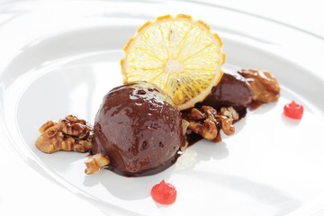 chocolate mousse dessert