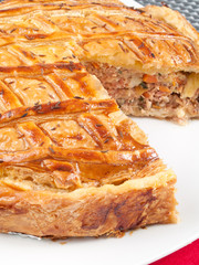 Quiche with meat and carrots