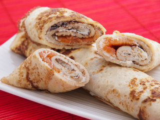 Salmon wraps with cheese