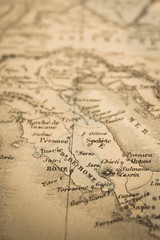 アンティークの世界地図　イタリア・ローマ