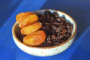 Dried apricots and raisins