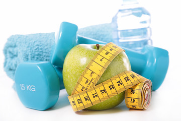apple and measuring tape