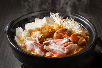 キムチ鍋　KIMUCHI hot pot