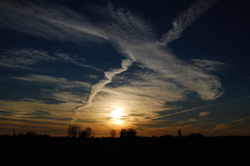 Obraz premium Chmury, zachód słońca
