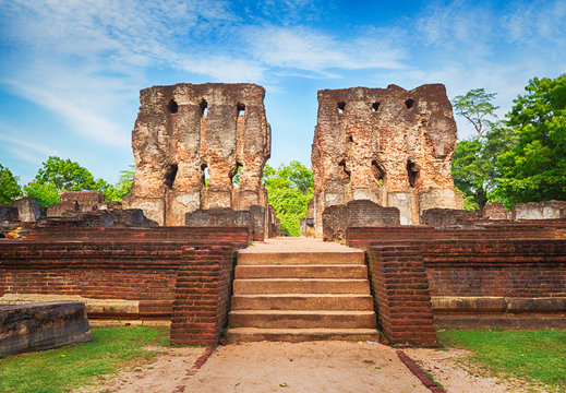 Royal Palace of King Parakramabahu.
