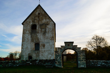 Fototapeta na wymiar Medieval church