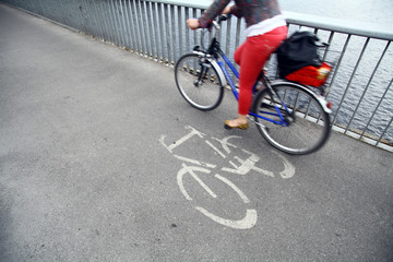 Fototapeta na wymiar Bicycle lane