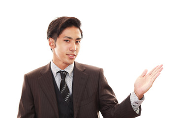 案内するビジネスマン