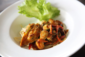 spaghetti with seafood