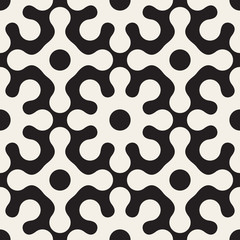 Vector Seamless Black And White Rounded Floral Pattern