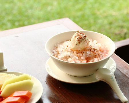 Traditional Ice Cream Or Ice Kacang With Ice Cream Topping 