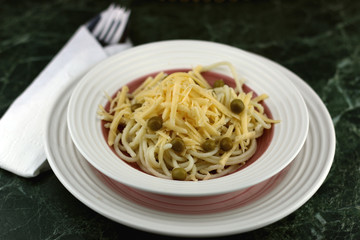 pasta with cheese and peas