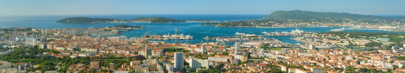 Panorama of Toulon - 94998192