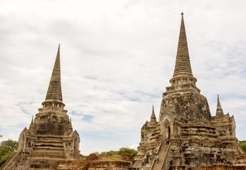 Fototapeta premium Buddhist ruins of Thailand 