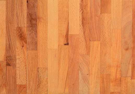 The table, the wood and the parquet