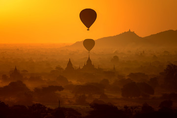 Fototapeta na wymiar Silhouette of temples in Bagan, Myanmar