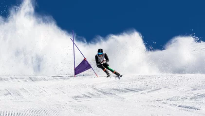 Fototapeten athlete in ski race © Silvano Rebai