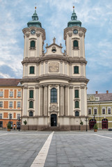 Fototapeta na wymiar Minorite church in the middle of Eger, Hungary.