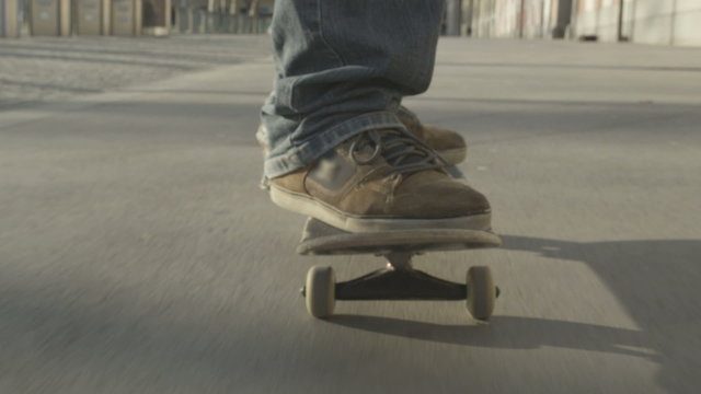 SLOW MOTION: Skateboarding
