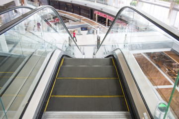 Fototapeta premium escalator in the shopping mall