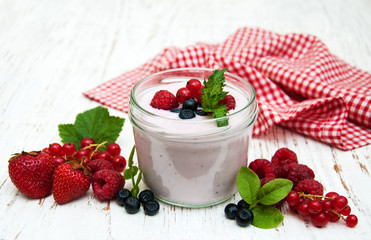 Yogurt with fresh berries