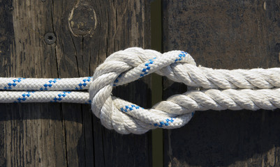Knot on ropes