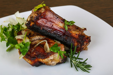 Grilled pork ribs