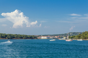 Sun, sea, blue sky, nice weather - is a holiday.