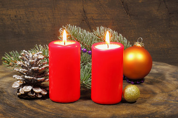Adventskerzen, Weinachtsdekoration, Tannengr&uuml;n