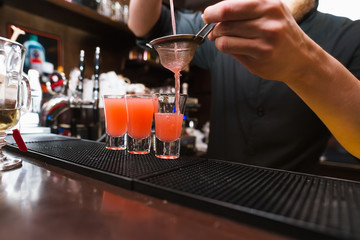Barman stir alcohol 