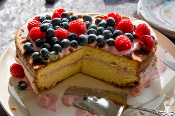cake heartshaped with decoration