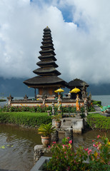 Fototapeta na wymiar Ancient temple on coast of Bali