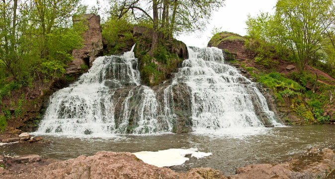 Dzhurinskiy Falls - Waterfall