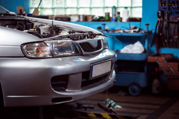 Obraz premium Car in need of repair