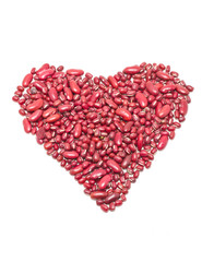 Fototapeta na wymiar Red kidney beans heart shape isolated on whte.