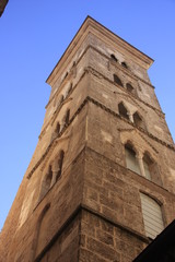 Fototapeta na wymiar clocher de l'église Sainte Marie Majeure à Bonifacio