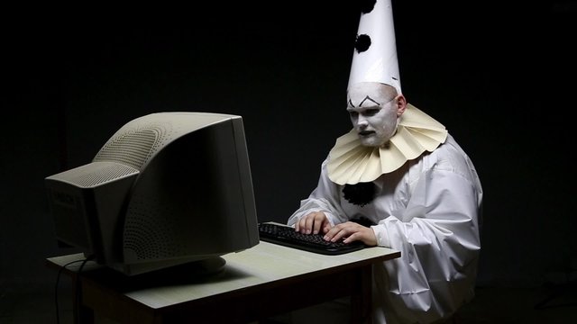Piero typing on keybord