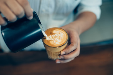 how to make latte art coffee