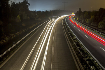 Fototapeta na wymiar Autobahn (Langzeitbelichtet)
